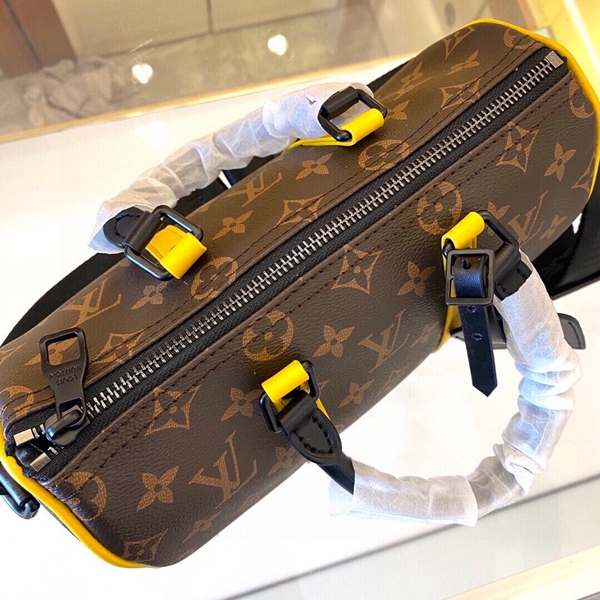 ルイヴィトンバッグ着用イメージ